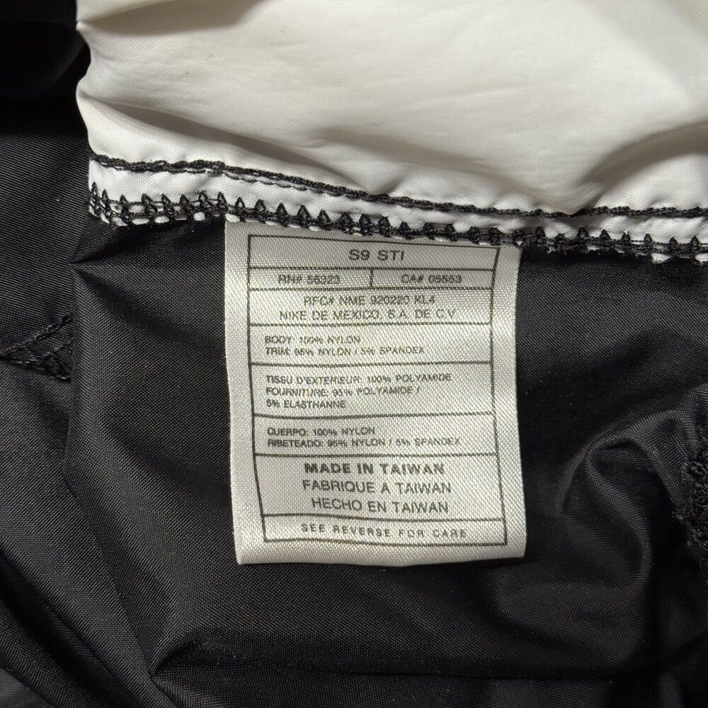 Nike Mens XL Pullover Windbreaker Black White V Neck Athletic Jacket Vintage - Picture 7 of 9